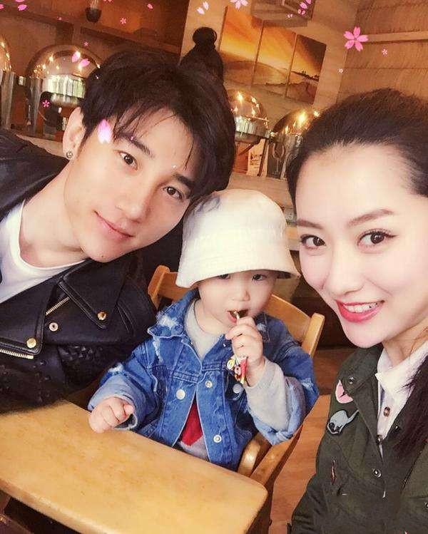 [蓝盈莹]和李现传绯闻，初评成绩第一，蓝盈莹是《乘风破浪的姐姐》大赢家