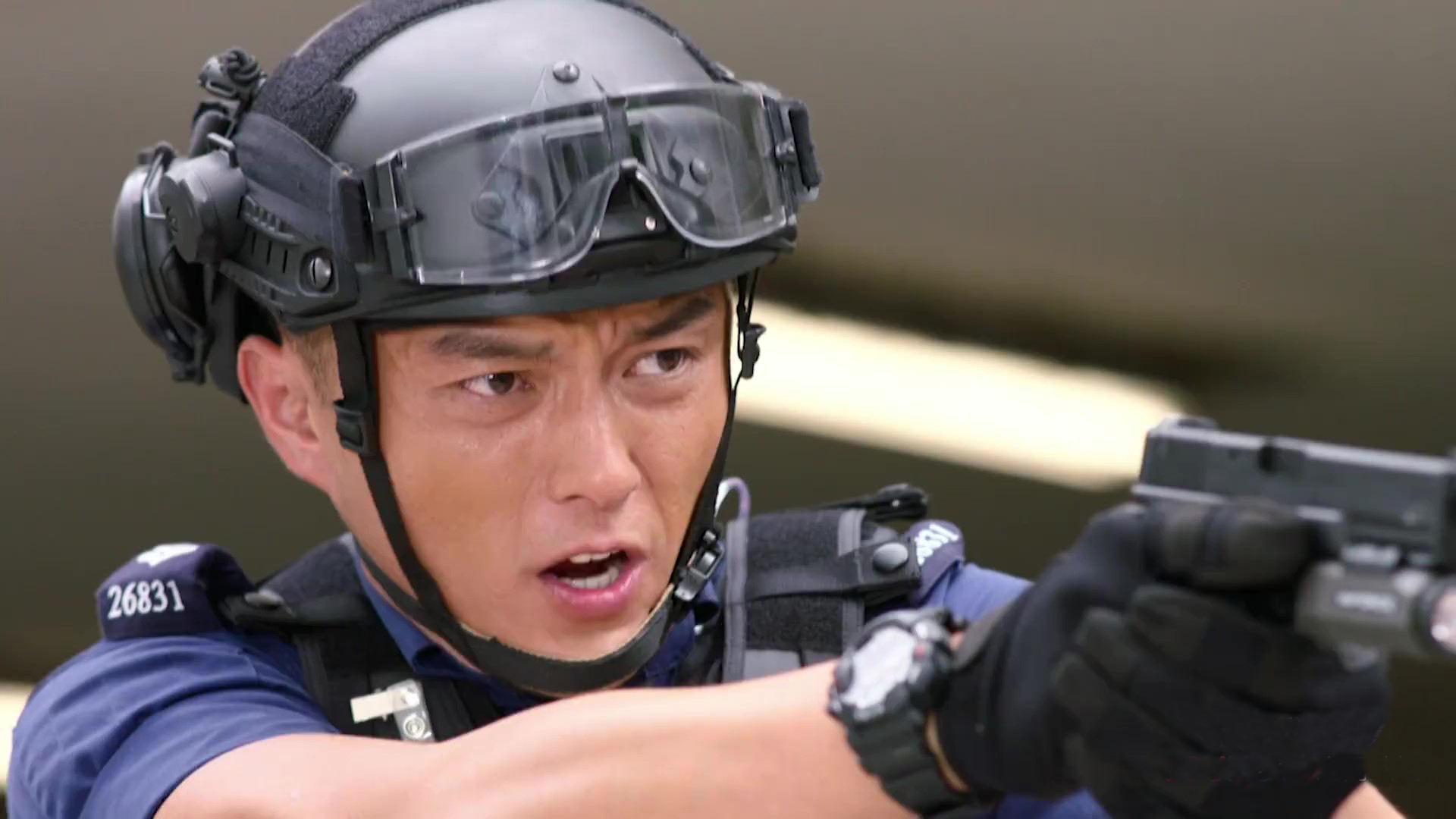 机场特警■《机场特警》大结局预告:Easy被天机挟持命悬一线,辛仔向嚣张表白