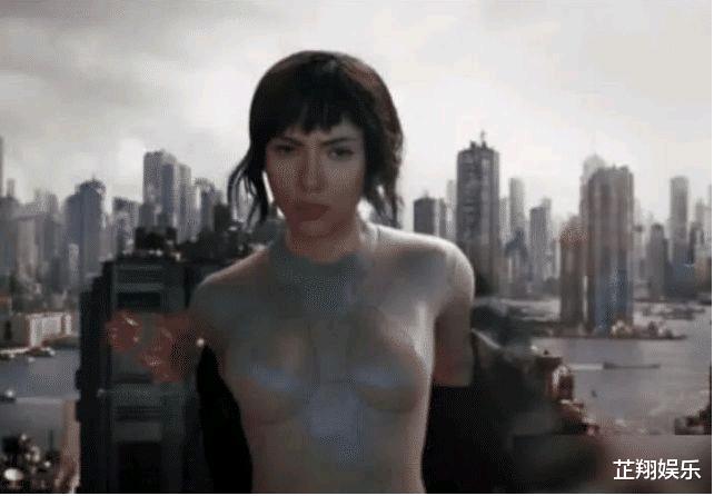 斯嘉丽▲寡姐”的电影究竟有多烧钱？连贴身战衣都是特效，现场造型看呆众人！