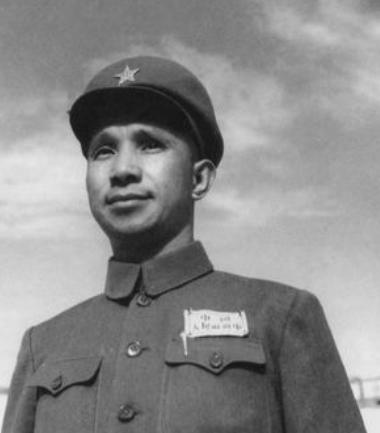 粟裕大将|建国后粟裕三次越权行为，或许是他真“不懂政治”