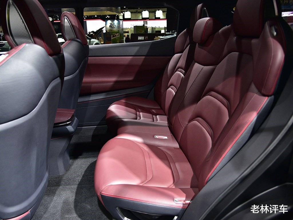 三菱欧蓝德|全新欧蓝德亮相,外观硬派,与奇骏同平台打造,新增1.5T引擎