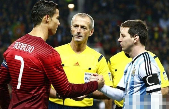 梅西|梅罗退役后，梅西历史地位会高于C罗吗？