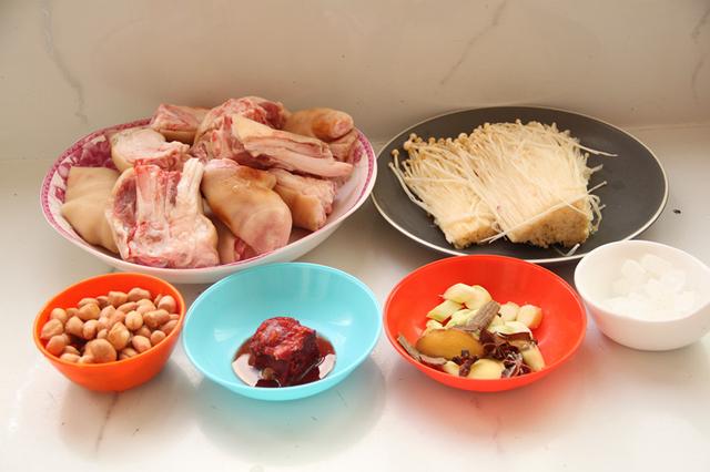 猪蹄|45岁的姑姑看着像25，天天吃这种“天然的阿胶”，补虚还嫩肤