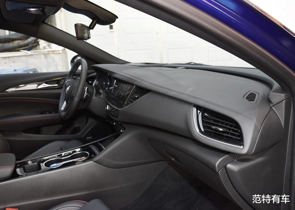 别克君威|跌至13万，车长4米9，配2.0T+9AT，爆237马力，不买雅阁就买它