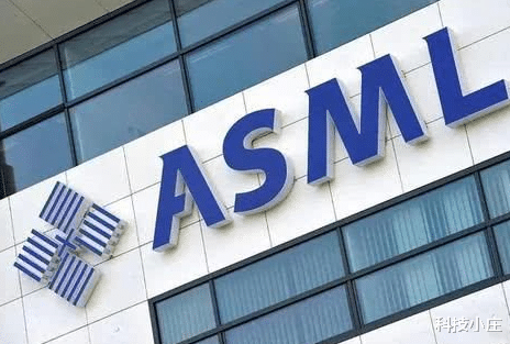 华为：美国突然宣布！“黄金窗口期”打开，一个好消息，华为高兴坏了！