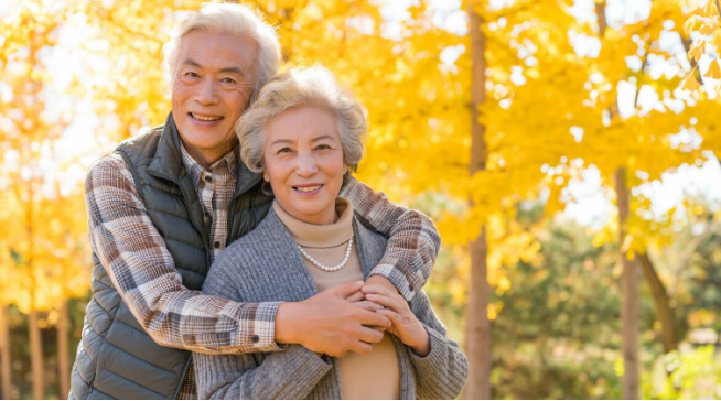 56歲老人新型婚姻觀：找老伴不結婚，不同居，照樣過得很幸福-圖3