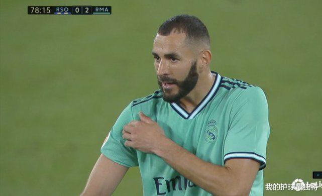 皇家马德里▲嚣张！皇马神锋争议破门后大秀肌肉 球迷怒了：这是耻辱