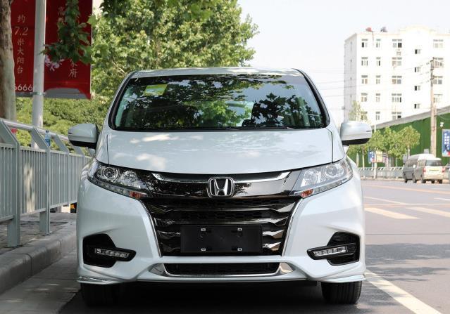 『比亚迪唐』开完大众蔚揽，再开本田奥德赛，谁档次高？车主：用事实说话