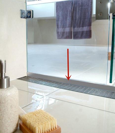 设计师|卫生间装长条地漏，不装内侧装浴室门边？朋友：干湿分离效果更好