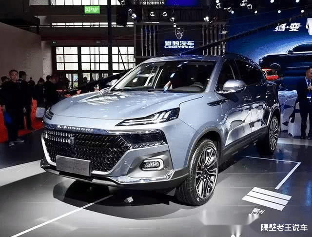 奇瑞瑞虎▲最美SUV来袭，比CRV漂亮10倍，军工品质！搭载宝马1.6T+8AT