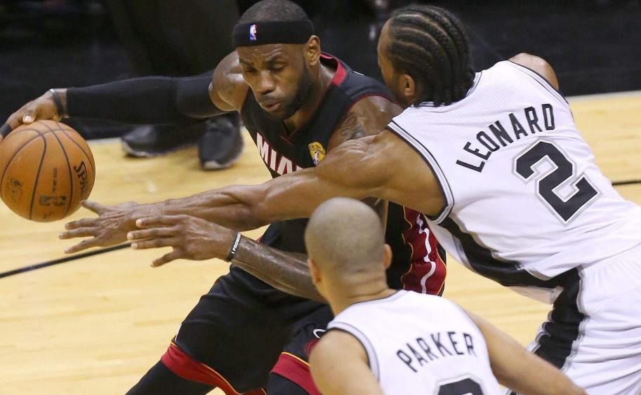 勒布朗·詹姆斯:詹姆斯热火最后一舞太耻辱!福克斯名记直言不讳,和乔丹根本没法比