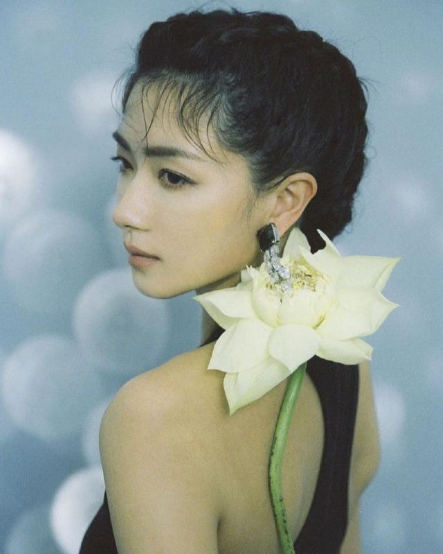 姐姐@有话题有流量、有实力有个性,我赌这5位姐姐可以在《浪姐》出道