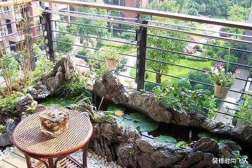 『』阳台不要傻傻晾衣服了，头次见有钱人这样设计，聪明人一眼就懂