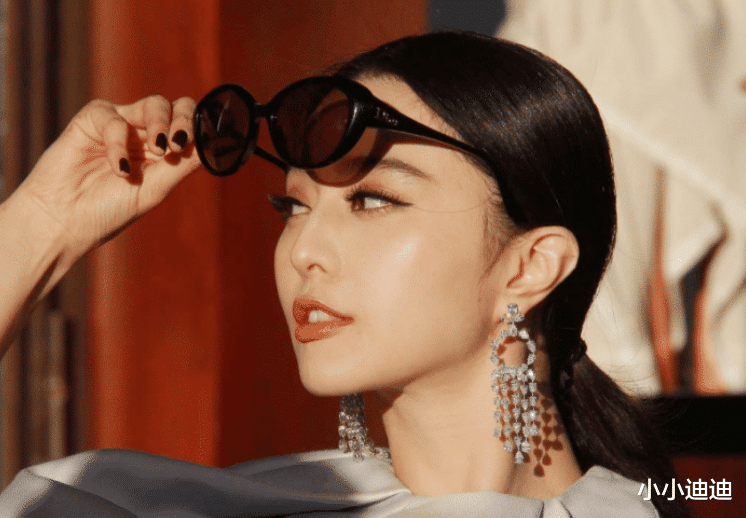 给你一个亿|?如果给你一个亿,娶个30岁的未婚女明星当老婆,这五位你选谁?