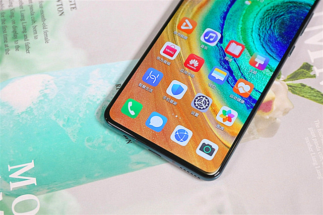 曲面屏|华为Mate30 5G：少有的高端直面屏设计手机，以后见不到了