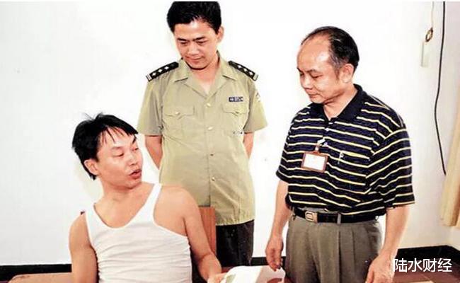 增持|香港隐形女首富：公司市值高达3000亿，光靠收租年入百亿