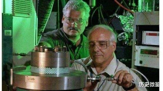 美国@白宫后悔莫及！美国科学家被抛弃后，投奔中国，还拿出千亿项目