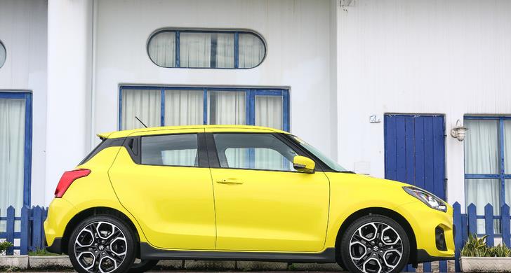 铃木雨燕▲全新铃木雨燕再度归来！1.4T动力+6AT，加速性能不输本田思域！