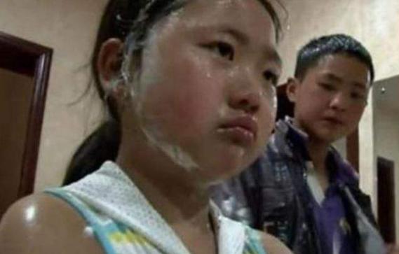 变形计|《变形计》王红林：没有公主命，一场\富人游戏\让她染上公主病