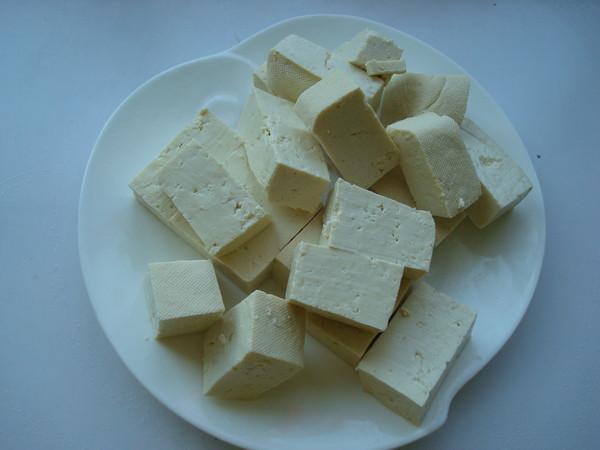 『豆腐』立夏后，少吃大鱼大肉常吃它，2元1斤，蛋白质含量高，比肉还香