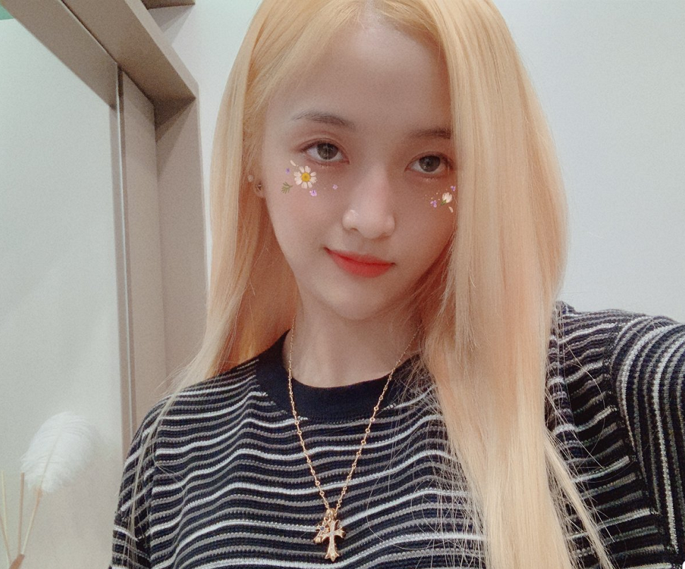 『吴宣仪』有种“整容”叫吴宣仪染金发,直接变了个人,一般人不敢染的颜色