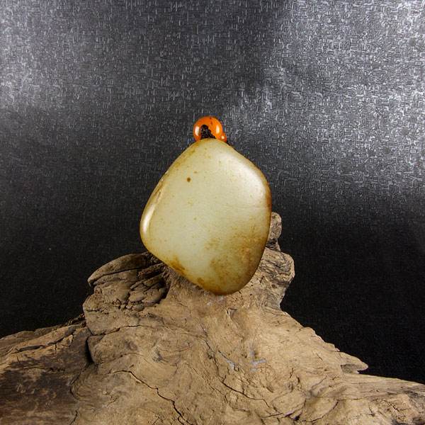 「」收藏玉石的八句金玉良言