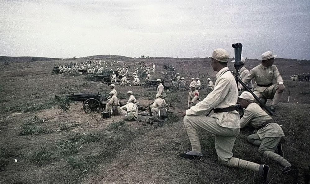 解放战争|罕见解放战争彩色照片：对比国军和解放军的精神面貌，国军必败