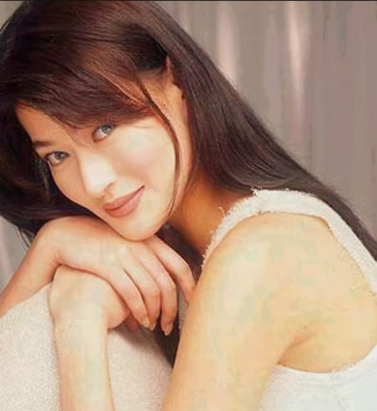 汤唯|18年前，陈宝莲跳楼后留下的男婴，如今已成“干爹”黄任中的模样
