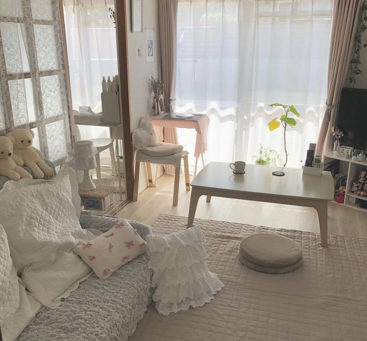 |日本一对小夫妻公开家居内部照，画风温馨而且养眼，令人感到舒适