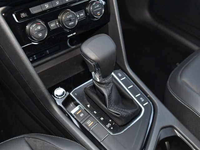 「大众途观」大众豁出去了，19.4万跌至12.66万，比本田大方，哈弗H6要不香了