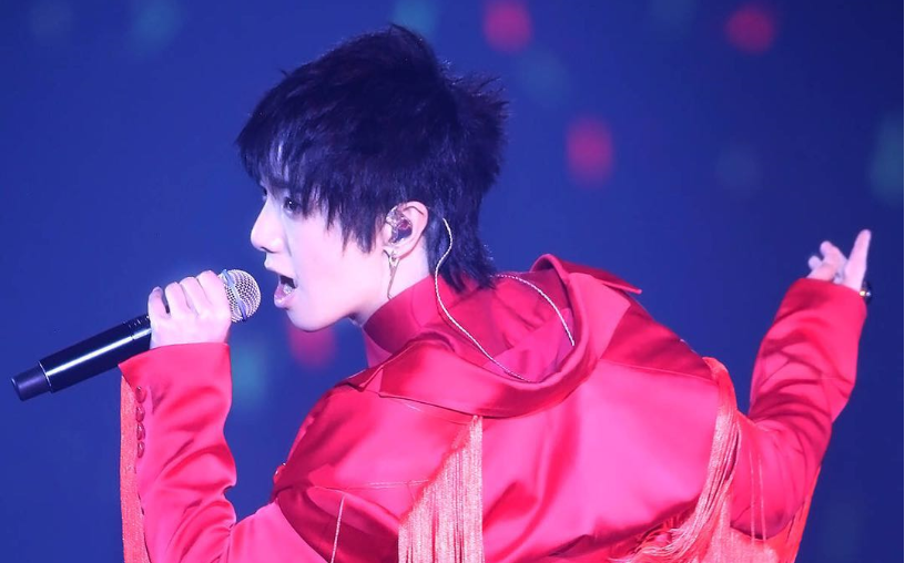 「华晨宇」《我是歌手》的华晨宇，一首《齐天》，不服输的精神！