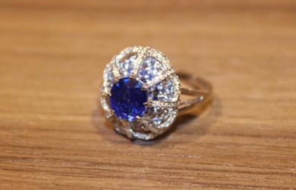 情感測試：你覺得哪個藍寶石戒指最奢華？測你始終忘不瞭的那個人-圖3