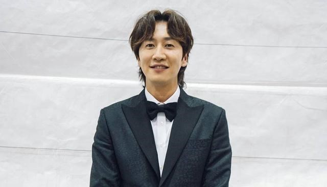 李光洙▲早早服完兵役,避免事业空白期的演员,网友感叹:真有先见之明