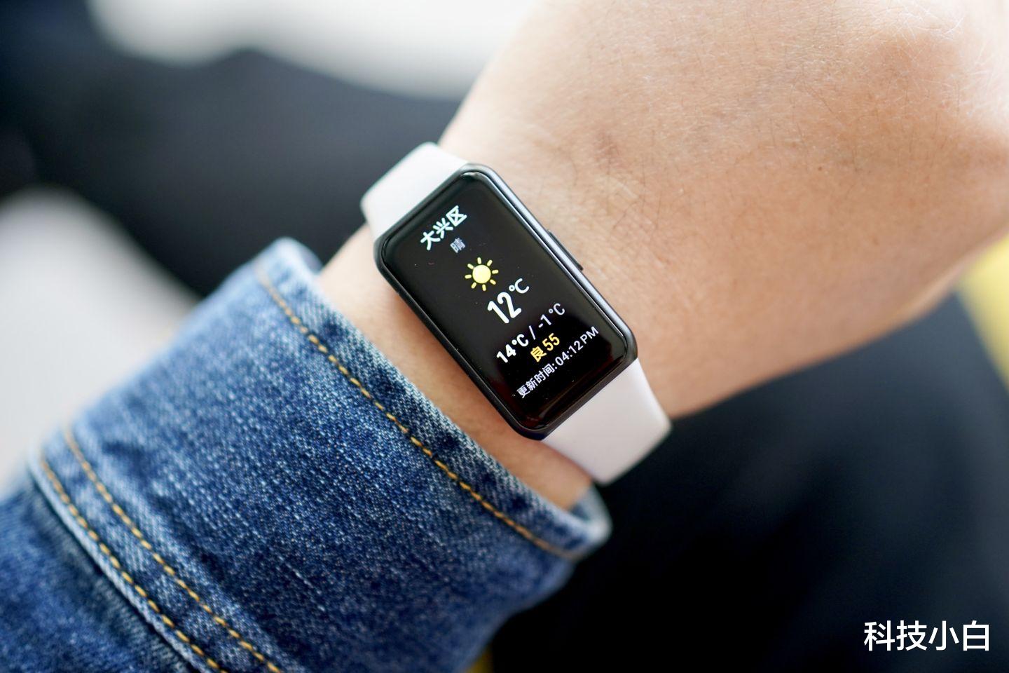 华为荣耀|荣耀手环6上手评测:引领手环全面屏时代,健康运动监测全面升级