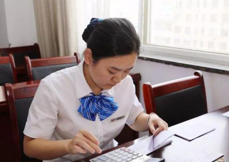 利息|央行发布重要通知，这类存款利息被全面叫停，涉及全国每位储户