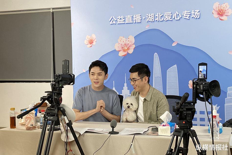 『带货』又一“丢脸”行业兴起，放下面子你就有机会翻身，马云早已预料到