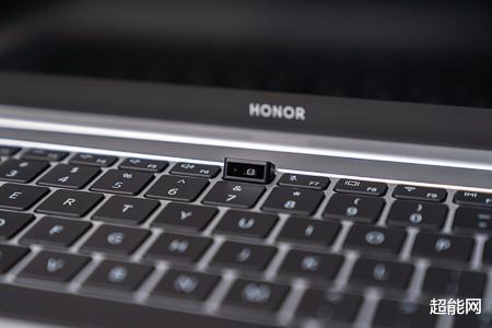 OLED|荣耀MagicBook Pro 2020锐龙版笔记本体验：平凡外表下有颗强芯