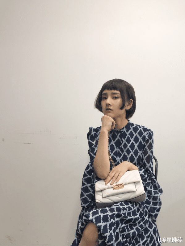 短发@宋祖儿造型系列合集,短发与长发都有特色,精致长相不失分