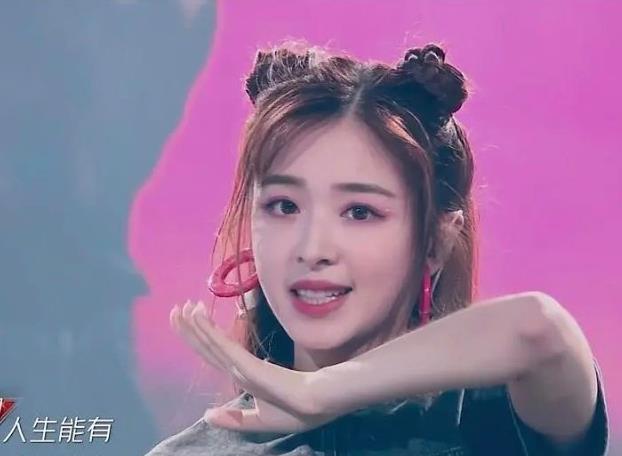 白冰|白冰尴尬遭遇无人选，开场一句话竟一语成谶，姐姐真实关系很塑料