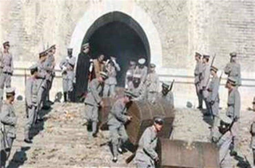 慈禧太后|随慈禧一起下葬的那颗夜明珠,整整价值8亿,现在美国大亨手中