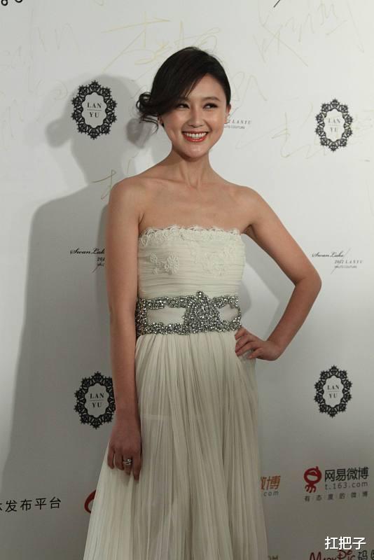 刘涛@刘涛复出5年还4亿,她比刘涛还牛,老公欠债12亿复出一周还清