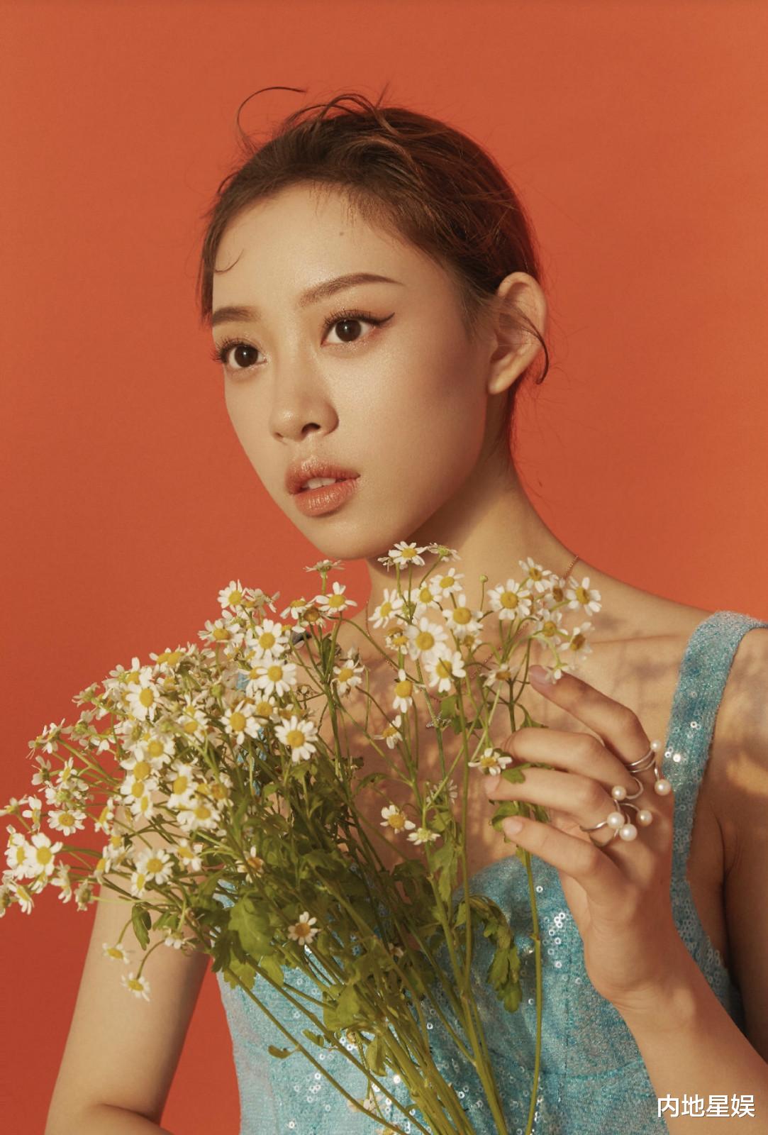 [销售额]叶炫清新歌《你的我的他》上线 深情唱诉初恋曲