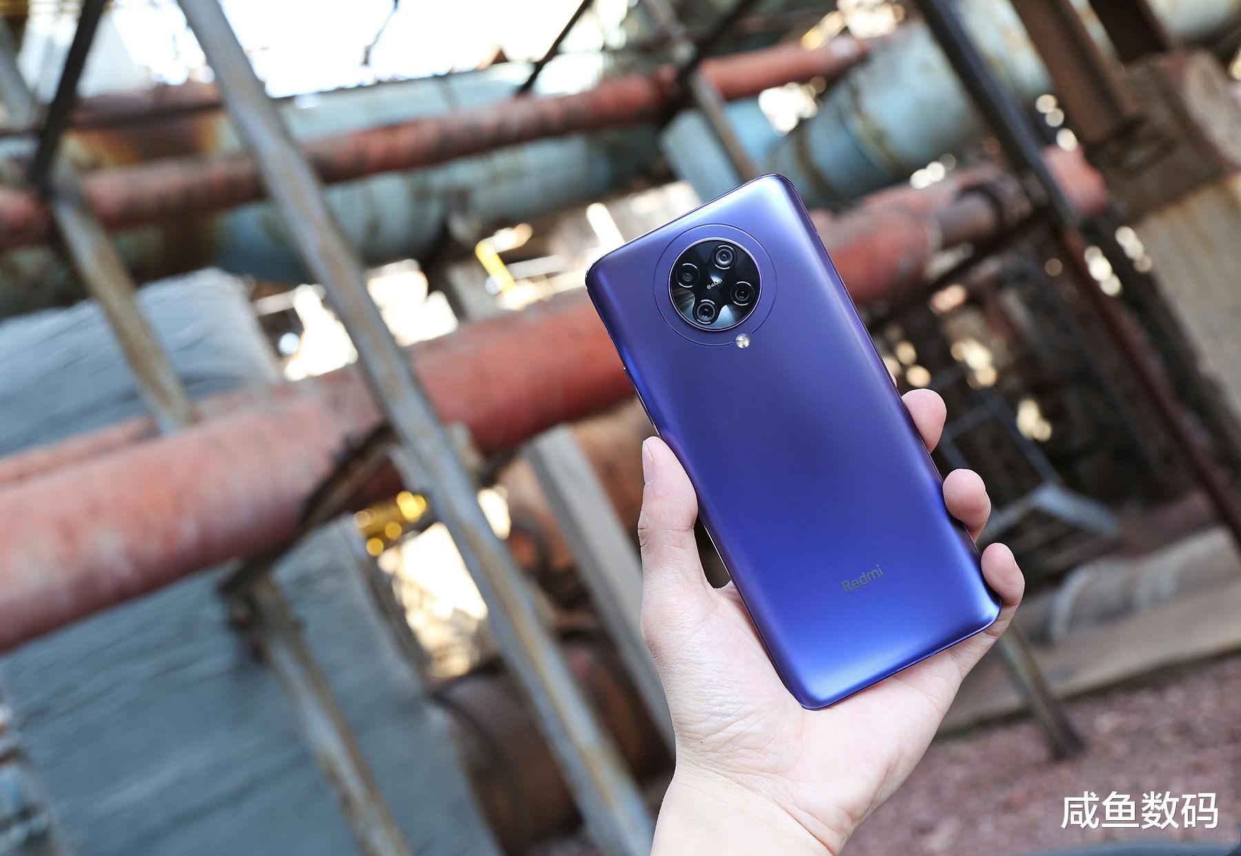 红米手机■降价500,网友齐声要补偿,魅族哭了,降价700,无声无响,小米笑了