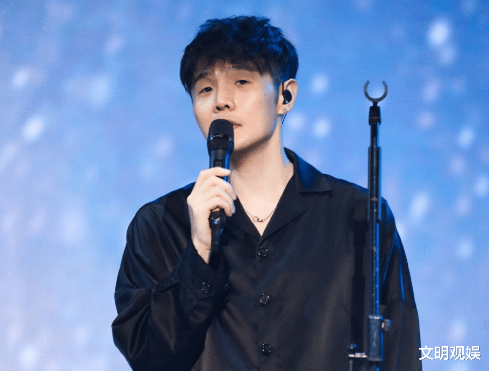 【中国好声音】《中国好声音》新一季来袭，总导演曝光两位导师阵容，收视率稳了