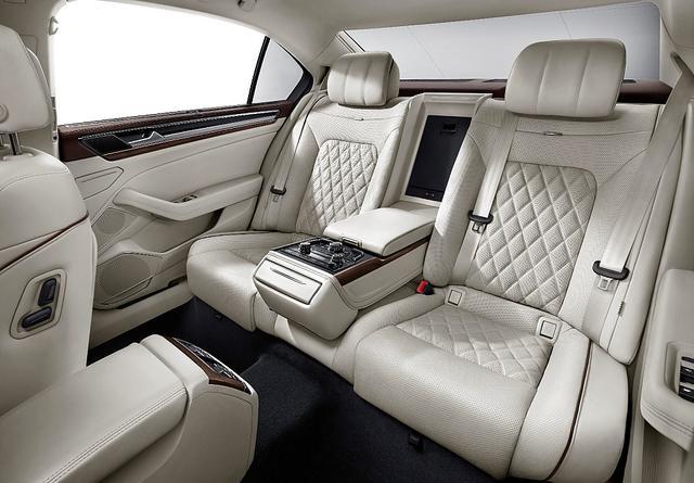 #辉昂#大众豪车跌出“白菜价”，从34万降到22万，档次不输宝马5系