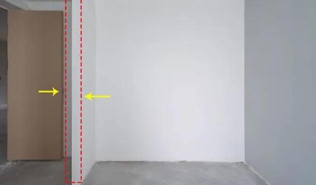 ：再装衣柜都学学吧，侧边砌堵5公分薄墙，隐形漂亮多少人都想不到