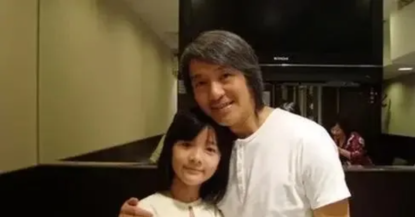 周星驰|周星驰成名后只为4人做配角，3人成巨星，两次是为不争气的他