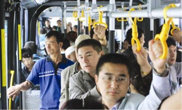 [大额存单]银行员工：只要在银行存够这个数，每月等于多2000元“工资”