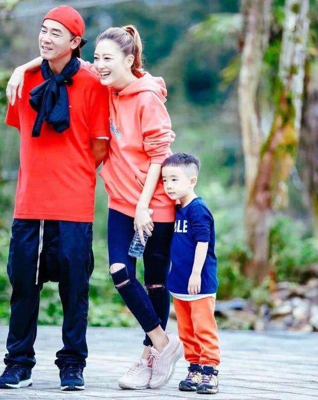 陈冠希■“陈冠希事件”波及众多女星，为何只有应采儿全身而退？