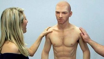 『机器人』“男性机器人”遭疯抢，女用户满意度达98%，女网友：用过才懂